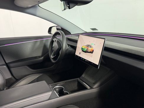 Used 2024 Tesla Model 3 Standard Range RWD image 37