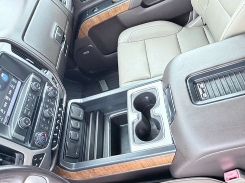 Used 2019 GMC Sierra 3500 SLT w/ Duramax Plus Package AWD/4WD image 29