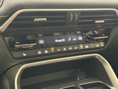 Certified 2024 MAZDA CX-90 3.3 Turbo w/ Preferred Plus image 25