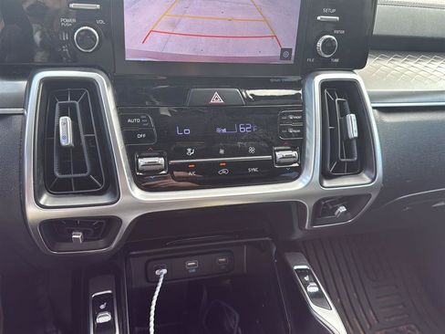 Used 2021 Kia Sorento S w/ Panoramic Sunroof Package FWD image 7