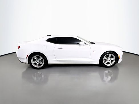 Used 2016 Chevrolet Camaro LT image 11