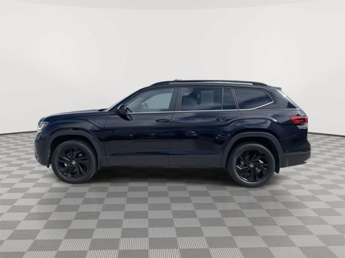 Certified 2023 Volkswagen Atlas SE w/ Black Wheel Package AWD/4WD image 5