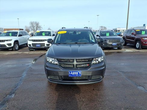 Used 2020 Dodge Journey SE w/ Blacktop Package image 17