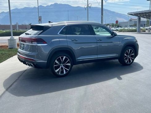 Used 2025 Volkswagen Atlas Cross Sport SEL Premium R-Line AWD/4WD image 6