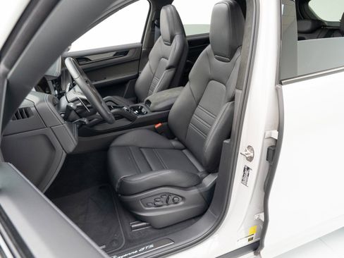 Certified 2026 Porsche Cayenne GTS image 5