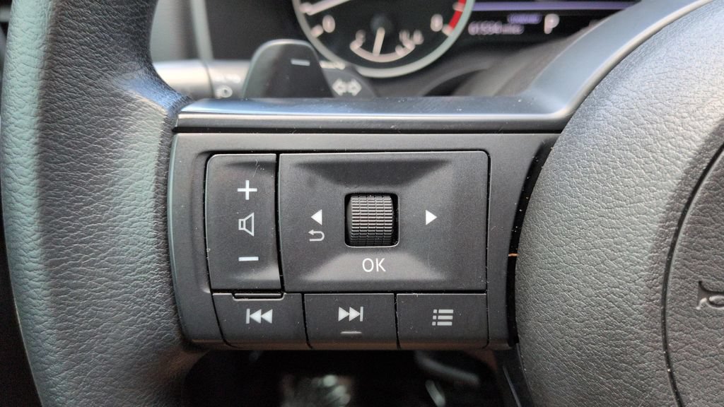 Certified 2023 Nissan Rogue S FWD image 18