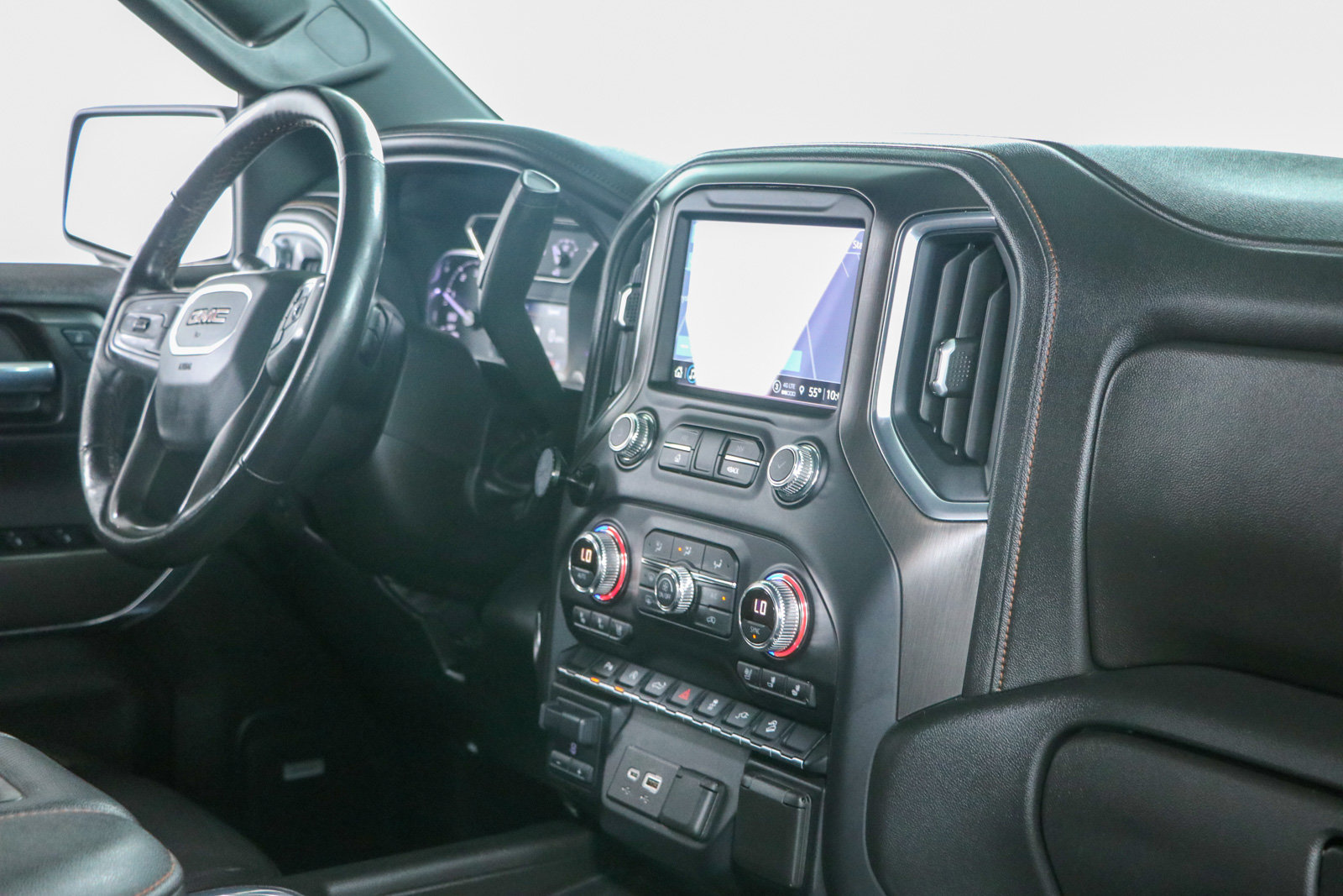 Used 2021 GMC Sierra 1500 AT4 w/ AT4 Premium Package AWD/4WD image 28