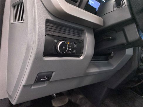 New 2026 Ford F550 XL REG CAB 169 WB w/ XL Chrome Package image 11