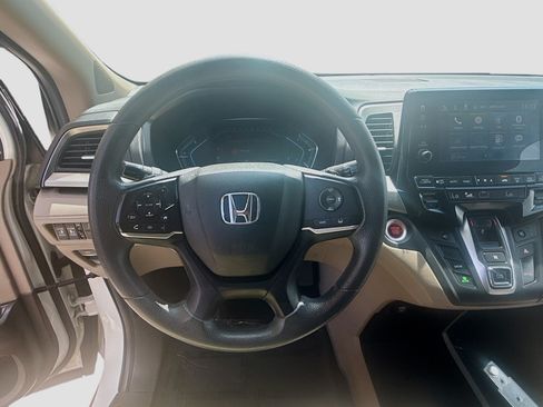 Certified 2018 Honda Odyssey EX image 10