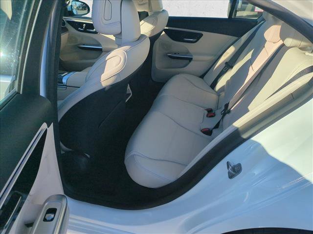 Used 2025 Mercedes-Benz C 300 4MATIC Sedan image 19