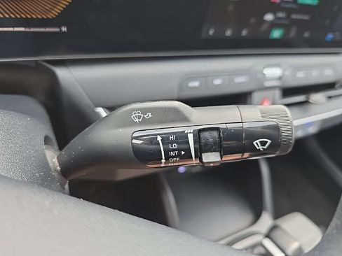 Used 2025 Kia K4 FWD image 21