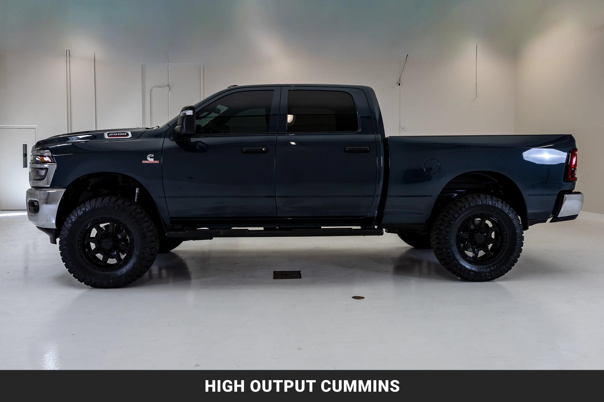 Used 2025 RAM 2500 Tradesman AWD/4WD image 6