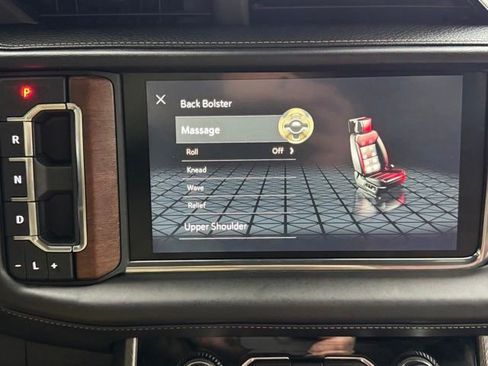 Used 2023 GMC Yukon Denali Ultimate image 13