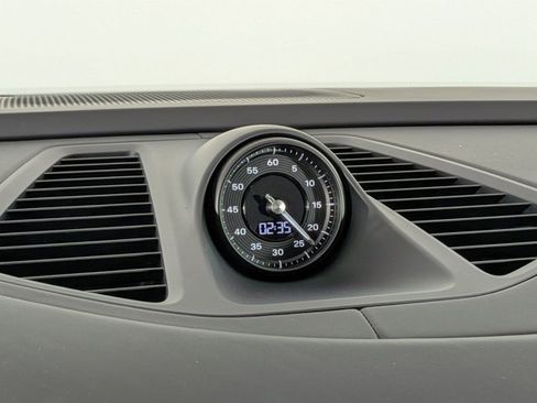 New 2026 Porsche Macan GTS Electric image 27