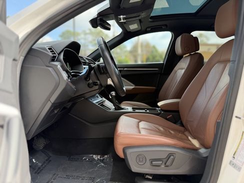 Used 2022 Audi Q3 2.0T Premium w/ Convenience Package image 25