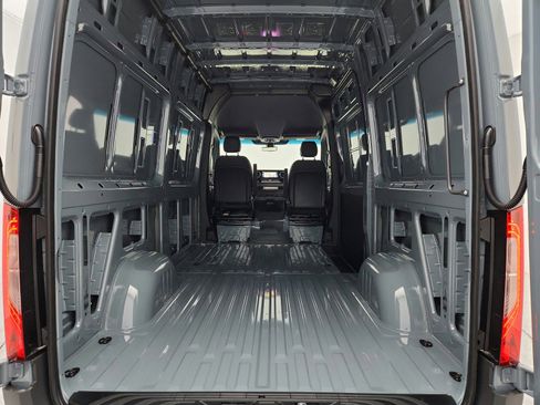 New 2026 Mercedes-Benz Sprinter 2500 image 14