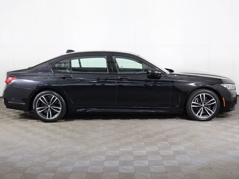 Used 2021 BMW 750i xDrive w/ M Sport Package AWD/4WD image 23