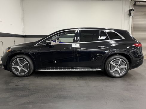 Certified 2023 Mercedes-Benz EQS 580 4MATIC SUV image 9