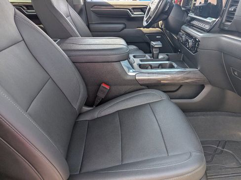 Used 2023 Chevrolet Silverado 1500 LTZ image 12