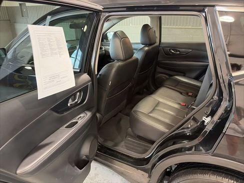 Used 2016 Nissan Rogue SL w/ SL Premium Package AWD/4WD image 12