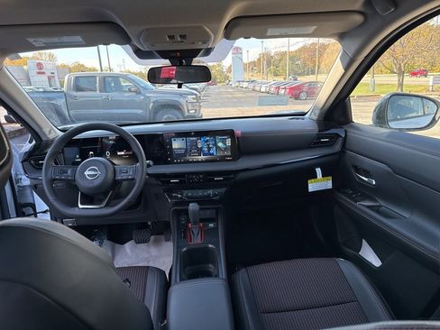 New 2026 Nissan Kicks SR w/ SR Premium Package image 20