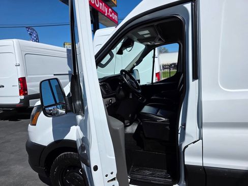 Used 2020 Ford Transit 250 Medium Roof w/ Load Area Protection Package image 15