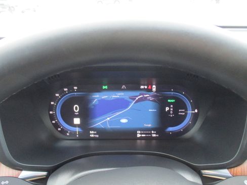 Certified 2024 Volvo XC60 T8 Plus w/ Protection Package Premier image 18