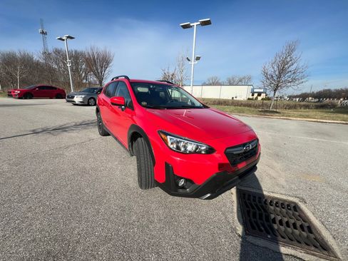 Used 2023 Subaru Crosstrek 2.0i Premium image 8