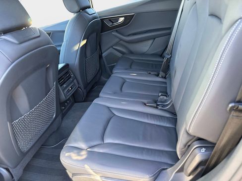 Used 2025 Audi Q7 3.0T Premium Plus image 14