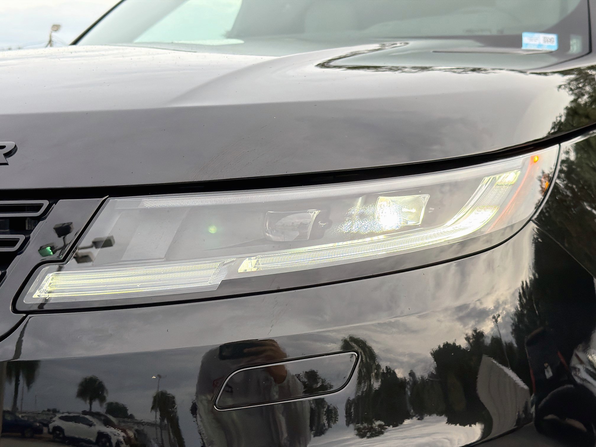 New 2027 Land Rover Range Rover Sport Dynamic SE AWD/4WD image 9