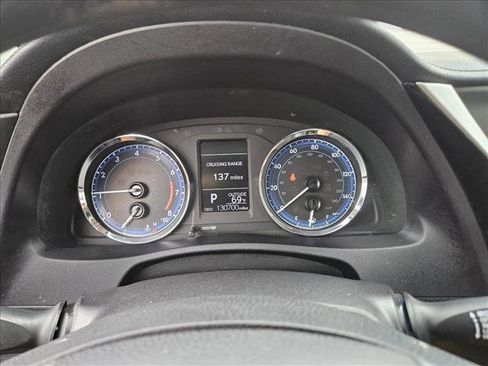 Used 2019 Toyota Corolla LE image 18