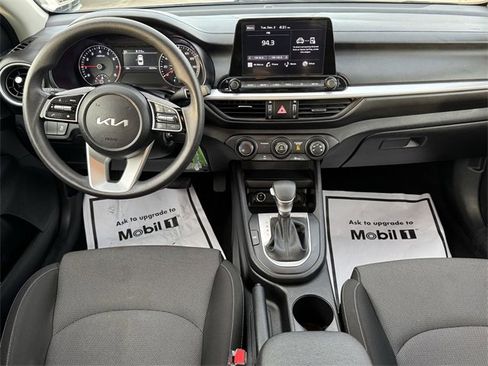 Used 2024 Kia Forte LXS image 9