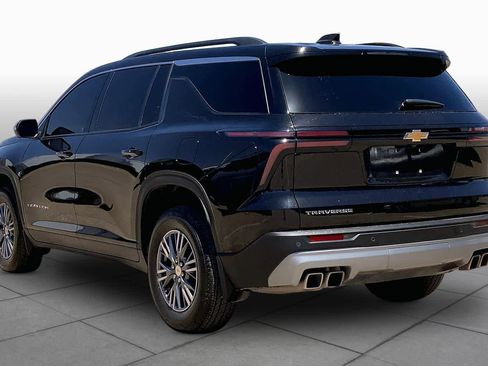 Used 2024 Chevrolet Traverse LT w/ LPO, Floor Liner Package FWD image 12