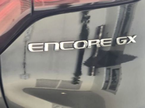 Used 2024 Buick Encore GX Sport Touring w/ Advanced Technology Package image 9