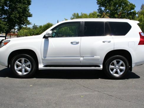 Used 2013 Lexus GX 460 w/ Convenience Pkg AWD/4WD image 8