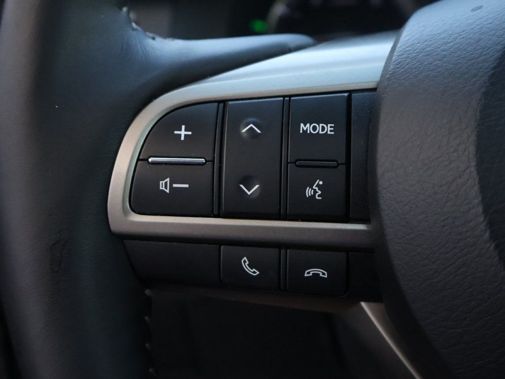 Used 2016 Lexus ES 350 w/ Premium Package w/Wood Trim FWD image 39