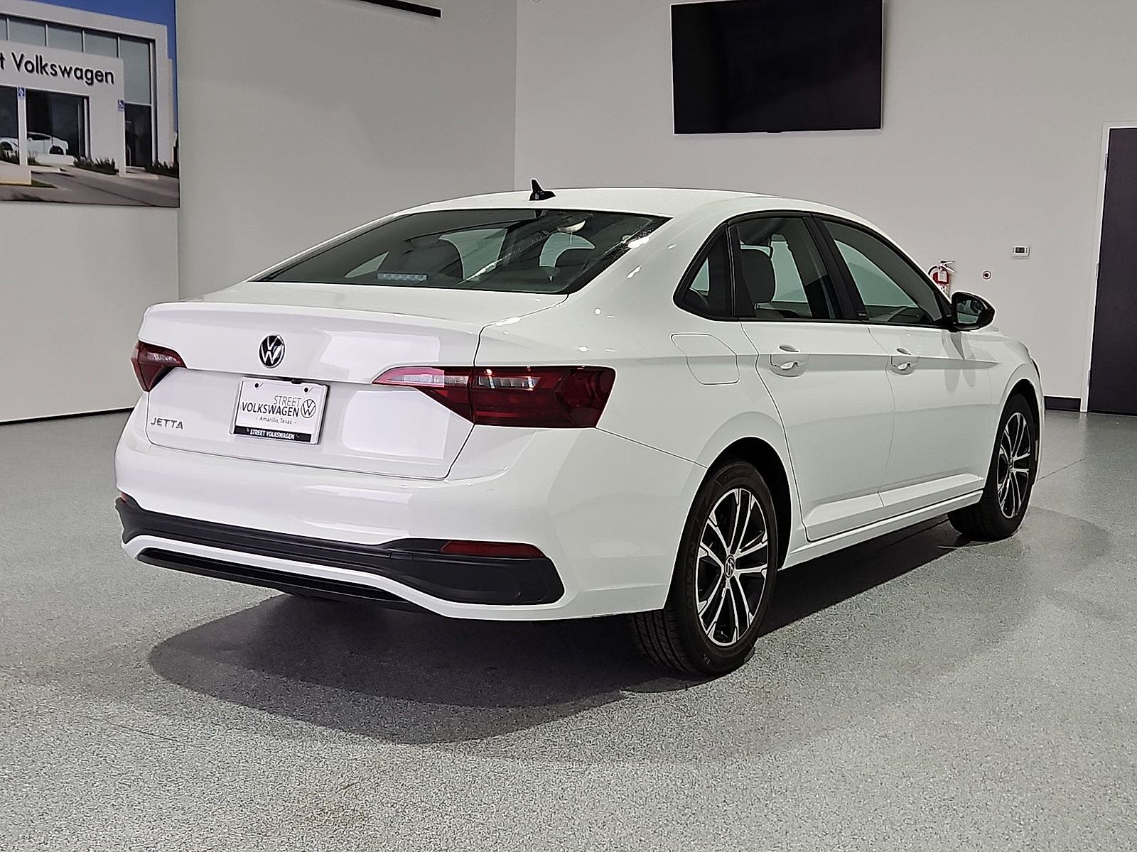 Used 2024 Volkswagen Jetta Sport FWD image 8