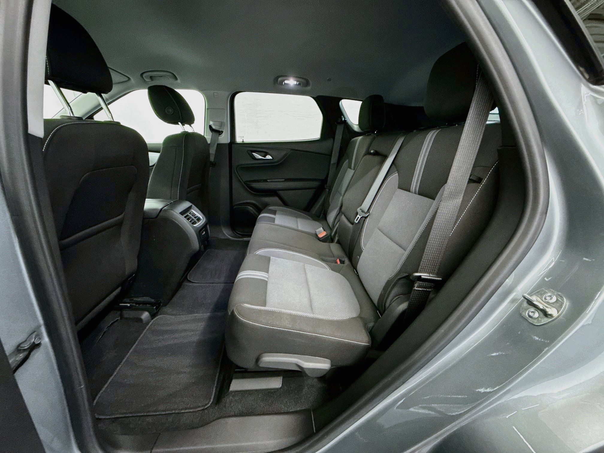 Used 2026 Chevrolet Blazer LT FWD image 29