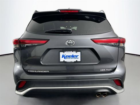 Used 2021 Toyota Highlander XSE image 5
