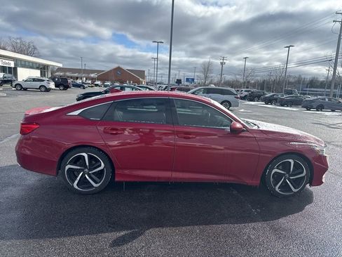Used 2018 Honda Accord Sport image 19