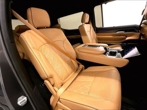 Used 2023 Jeep Grand Wagoneer Series III w/ Rear Seat Video Group 1 image 27