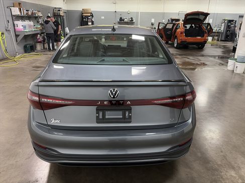 New 2026 Volkswagen Jetta SE image 4