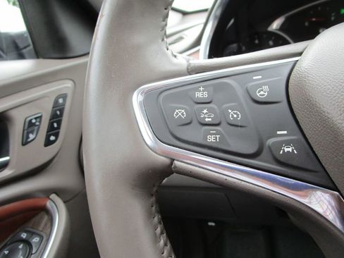 Used 2016 Chevrolet Malibu Premier w/ Driver Confidence Package II FWD image 30