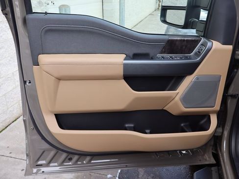 New 2026 Ford F250 Lariat w/ Chrome Package image 24