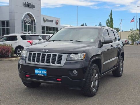 Used 2013 Jeep Grand Cherokee Trailhawk AWD/4WD image 1