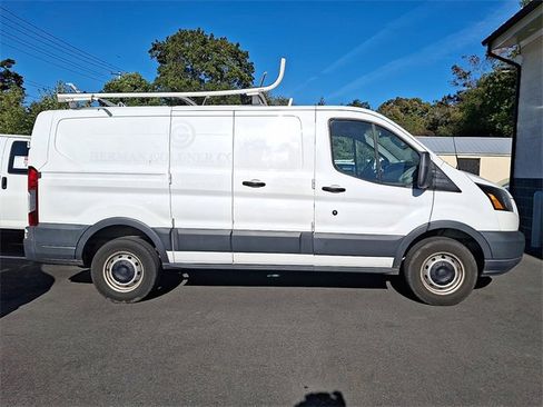 Used 2017 Ford Transit 250 130 Low Roof image 11