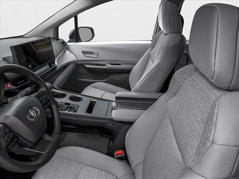 New 2026 Toyota Sienna LE FWD image 6