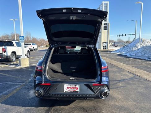 Used 2022 Genesis GV70 3.5T Sport w/ Sport Prestige Package image 14