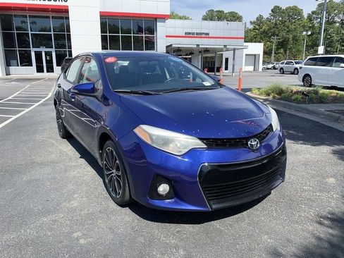Used 2014 Toyota Corolla S Premium image 2