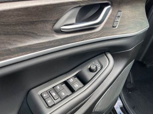 New 2026 Jeep Grand Cherokee L Limited AWD/4WD image 26
